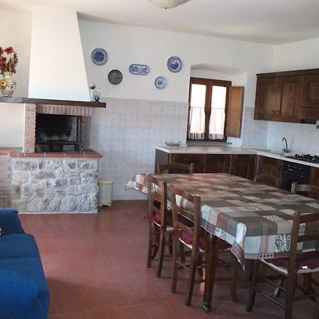 Agriturismo La Villa Bolano Room photo