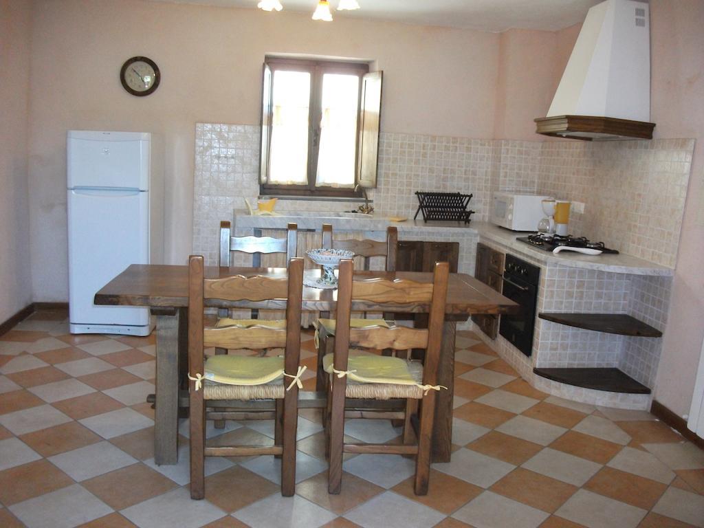 Agriturismo La Villa Bolano Room photo